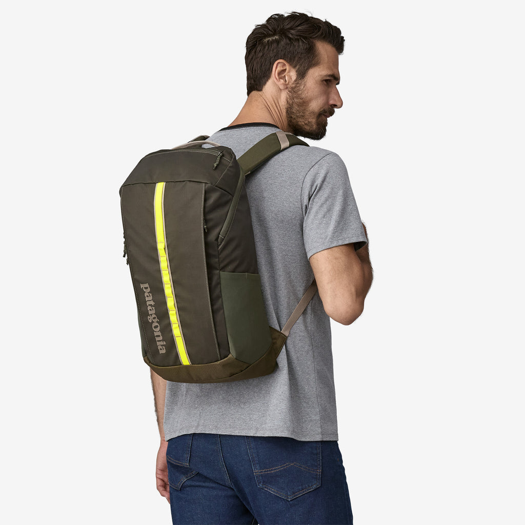 patagonia fairfield backpack 25l hands Men's | Arbor Linked Pack and the hydration reservoir compatibility is a big plus for long days on the river Patagonia Black Hole 25L Backpack-Pine