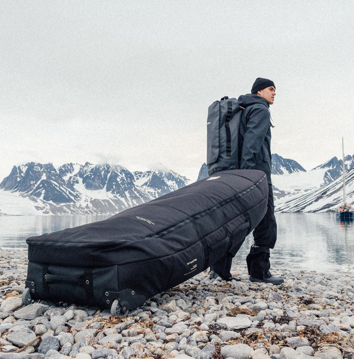 Manera 747 Wheels Boardbag