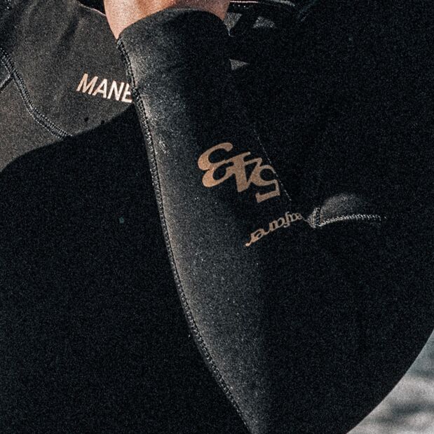 Manera Wmn's Seafarer Hooded 5/4/3mm FZ Wetsuit-Black