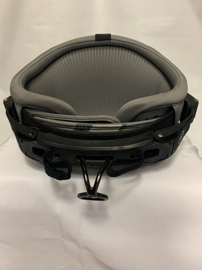 USED Ride Engine Elite Carbon V6 HarnessSlate GreySmall — REAL