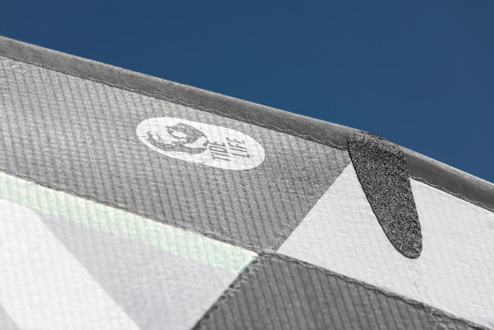Core Section 4 / Section 4 LW Wave Kite