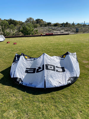 USED Core Riot XR5 Kite-5m-White/Black