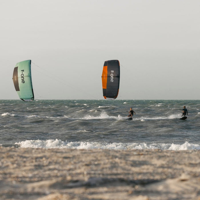 F-One Bandit V17 Kite Package w/ Trax Board & Linx Bar