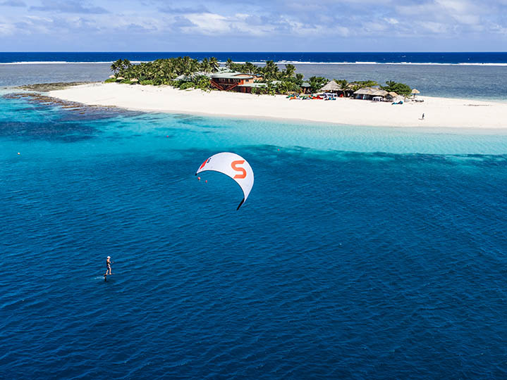 Slingshot UFO V4 Kite - foiling off a tropical island