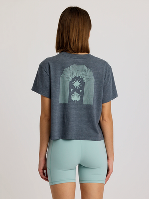 Free Fly Fan Palm Tee-Heather Storm Cloud