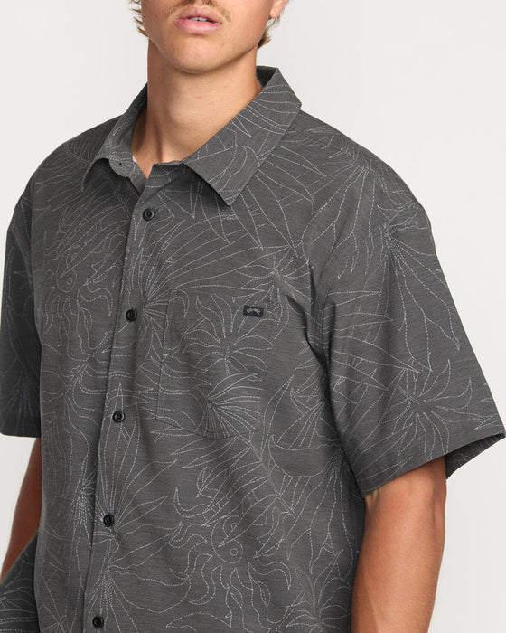 Billabong Surftrek Transit S/S Shirt-Raven