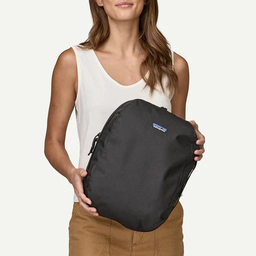 Patagonia Black Hole 14L Cube, Black Patagonia Black Hole 14L Cube, Black