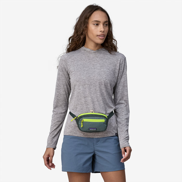 Patagonia Ultralight Black Hole Mini Hip Bag-Nouveau Green
