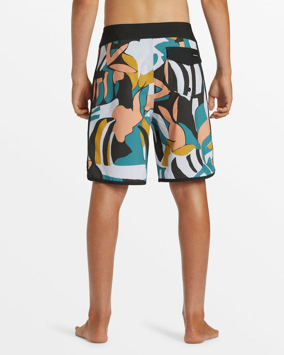 Quiksilver Youth Surfsilk Scallop 17 Boardshorts-Black