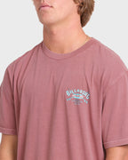 Billabong Heritage Arch WW Premium Tee-Red Dahlia