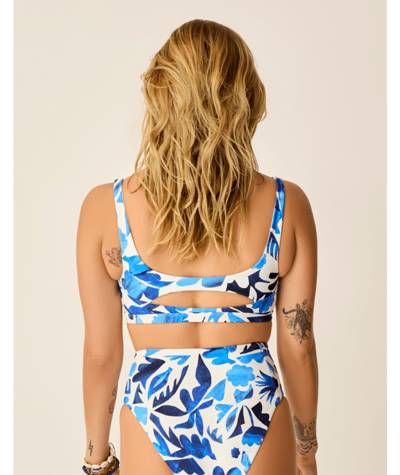 Carve Designs Korbyn Compression Top-Cloud Mezcal
