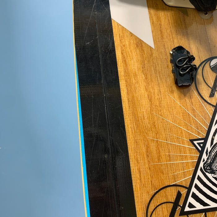 USED Liquid Force Focus Kiteboard-134cm w/Straps