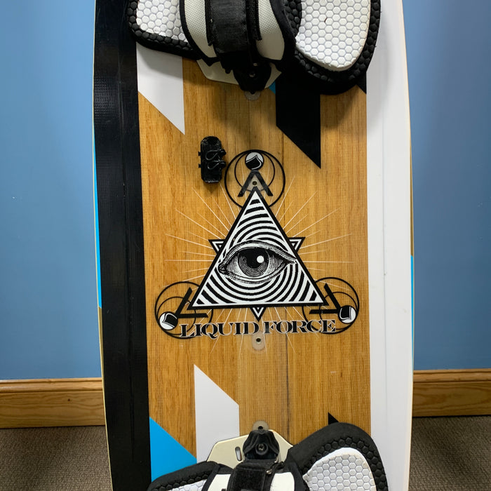 USED Liquid Force Focus Kiteboard-134cm w/Straps