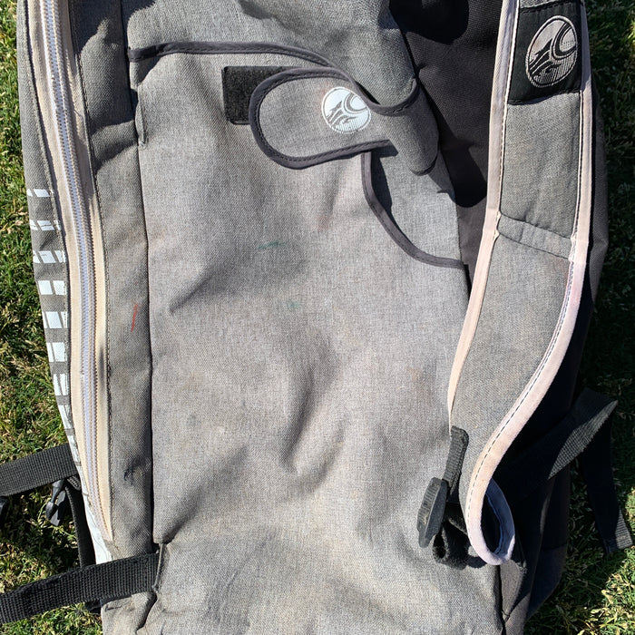 USED 2022 Cabrinha Contra Kite-13m w/Bar
