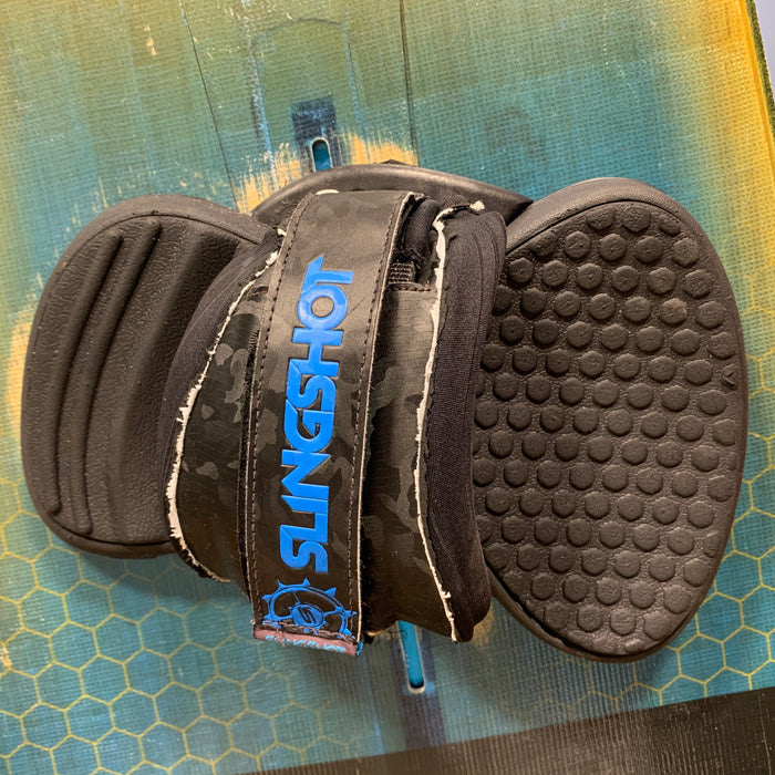 USED Slingshot Misfit Kiteboard-146cm w/Straps
