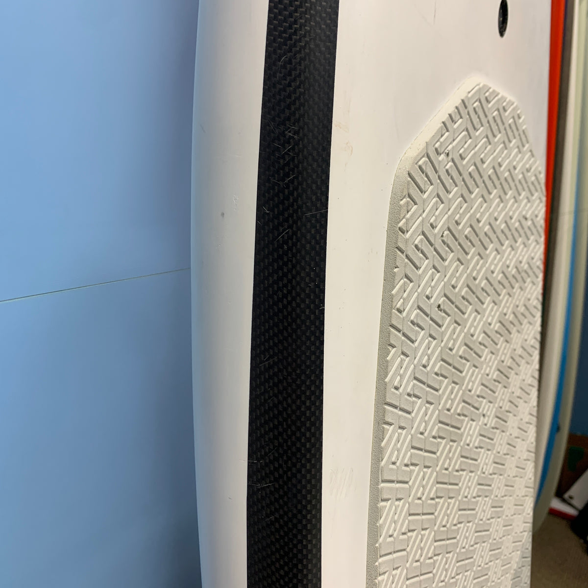 USED Armstrong Midlength FG Foilboard-5'5" x 55L