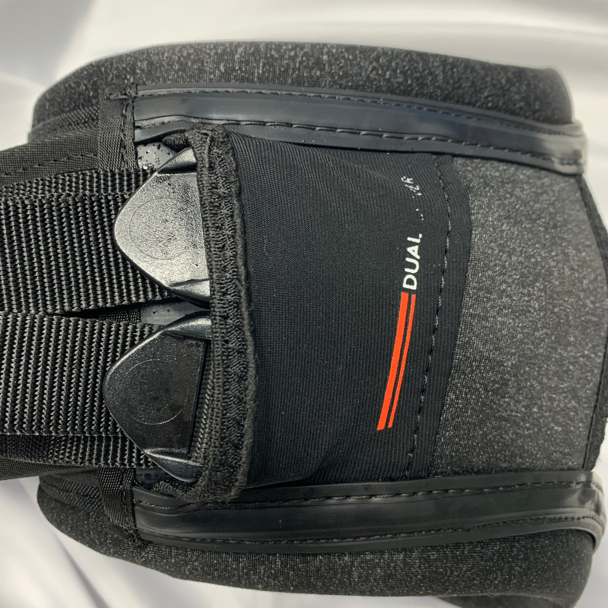 USED 2025 Prolimit Harness-Med. w/Slider Bar & Hook Bar