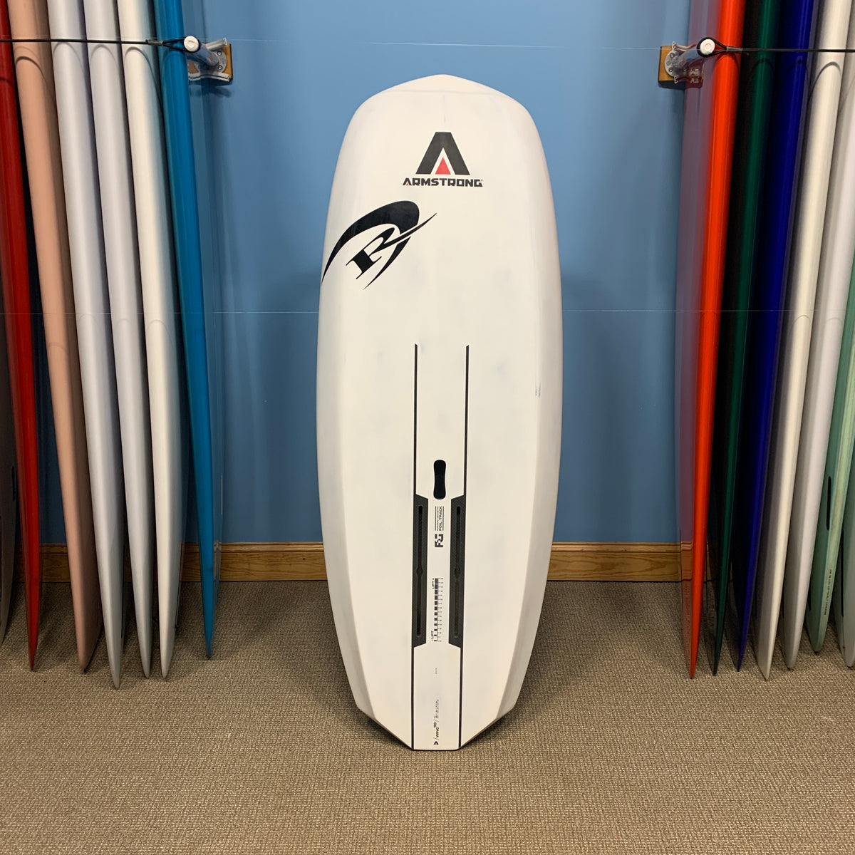 USED Armstrong Wing FG Foilboard-5'4" x 90L
