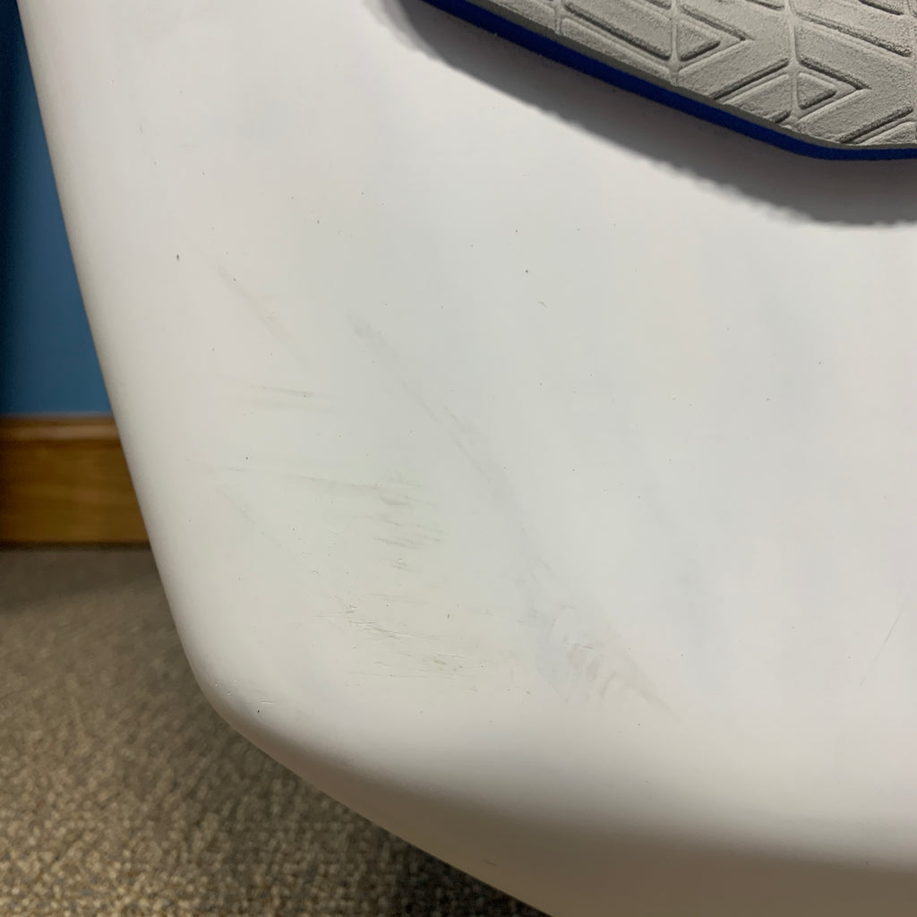 USED Armstrong Wing FG Foilboard-5'4" x 90L