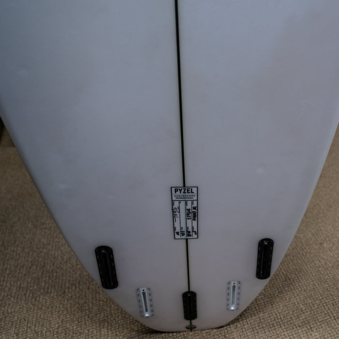 USED Pyzel Gremlin PU/Poly 5'10"