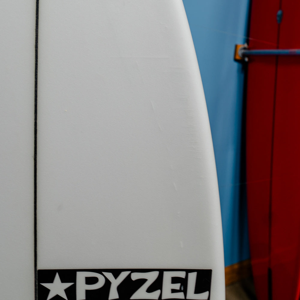 USED Pyzel Phantom PU/Poly 6'1"