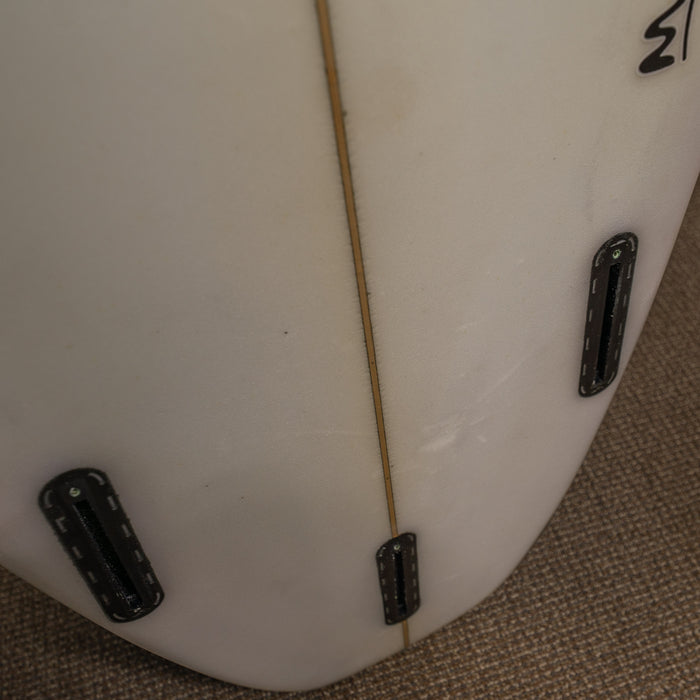 USED Mike Rowe Surfboard 6'1"