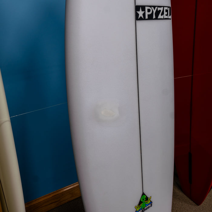Pyzel Pyzalien II PU/Poly 6'6" (Blem)