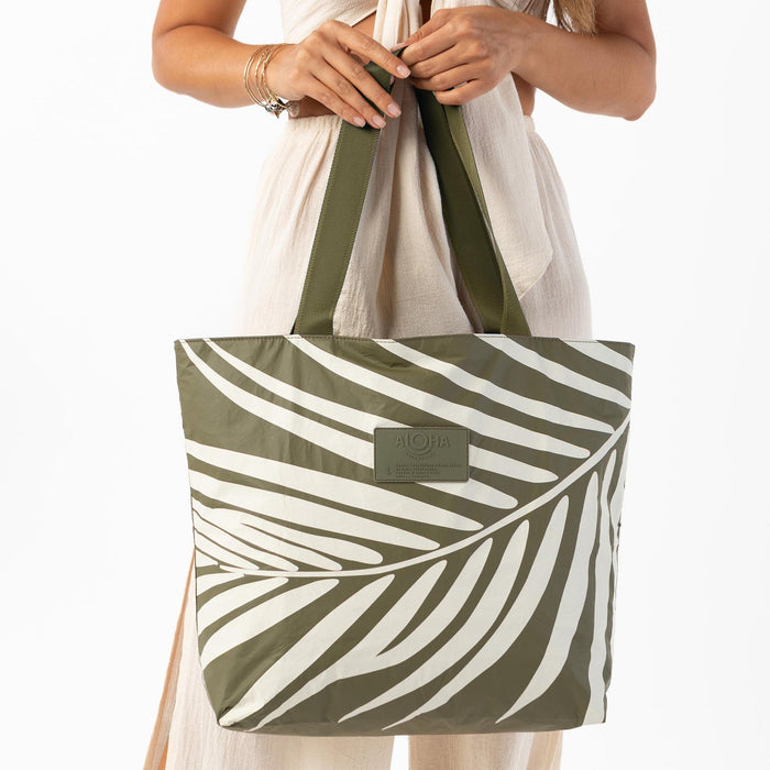Aloha Collection Shade Day Tripper Bag-Creme/Olive — REAL