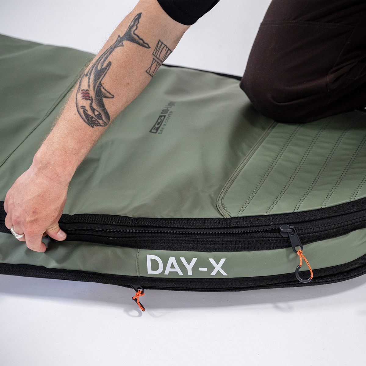 FCS Day-X Mid-Length Boardbag-Alpine