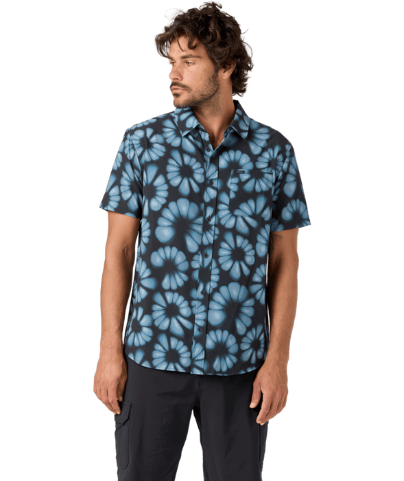 O'Neill Trvlr Perforated Printed Standard Shirt-Black