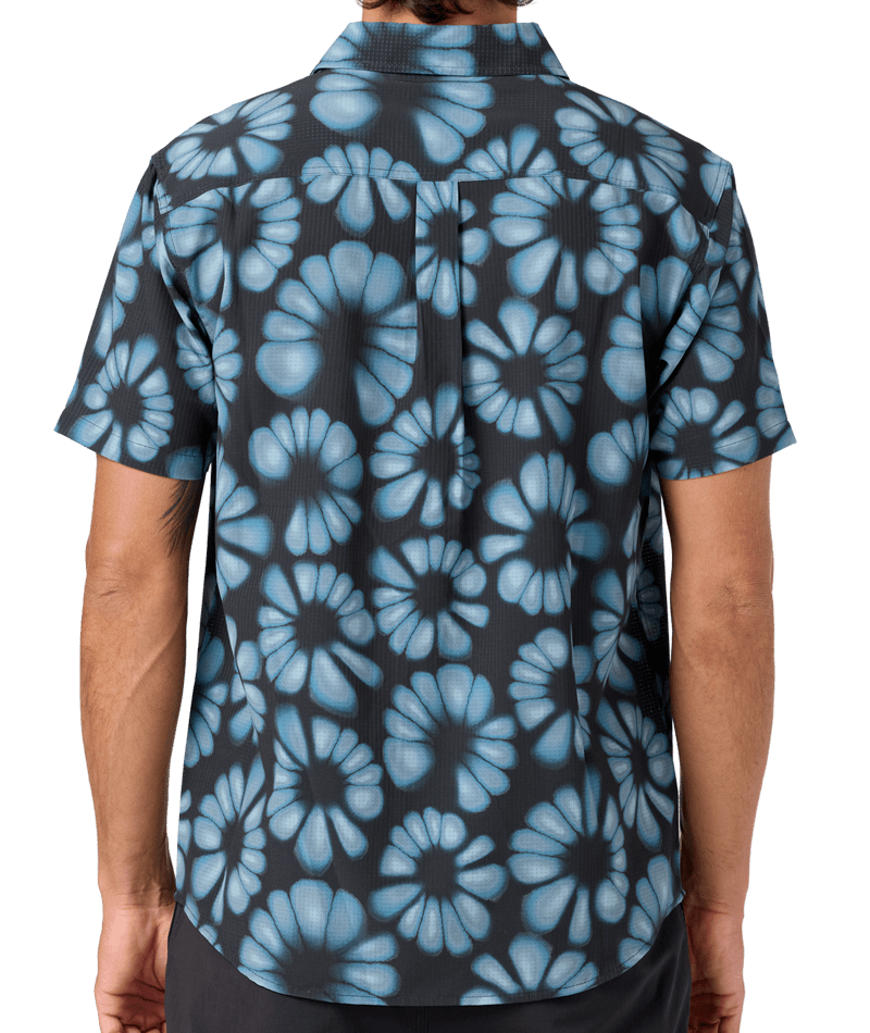 O'Neill Trvlr Perforated Printed Standard Shirt-Black