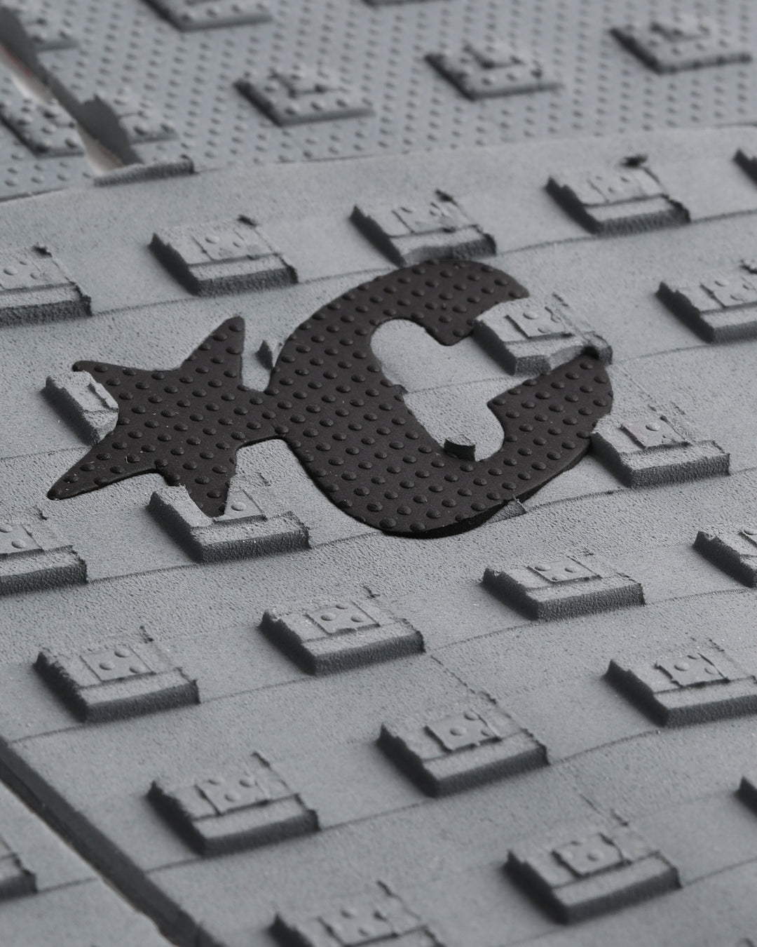 Creatures Ethan Ewing Sig Pin Traction Pad-Titanium Black