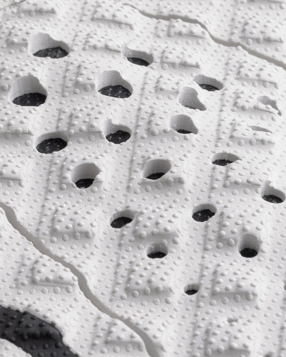 Creatures Griffin Colapinto Sig Traction Pad-Bone Black