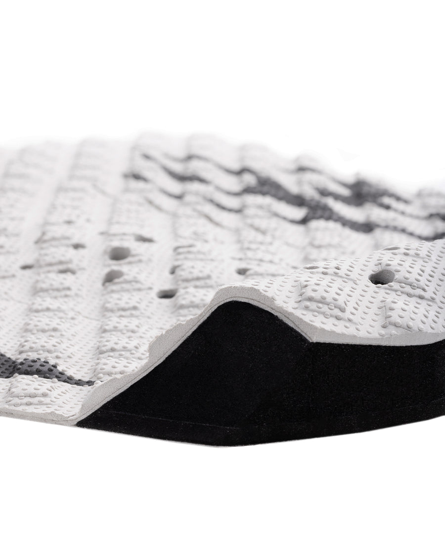 Creatures Griffin Colapinto Sig Traction Pad-Bone Blk Flames