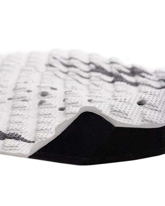 Creatures Griffin Colapinto Sig Traction Pad-Bone Black