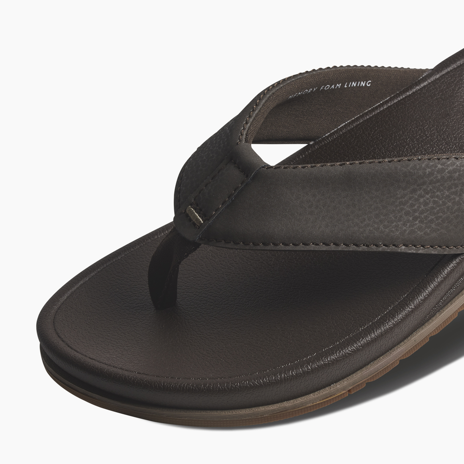 REEF Cushion Bonzer Sandal-Brown