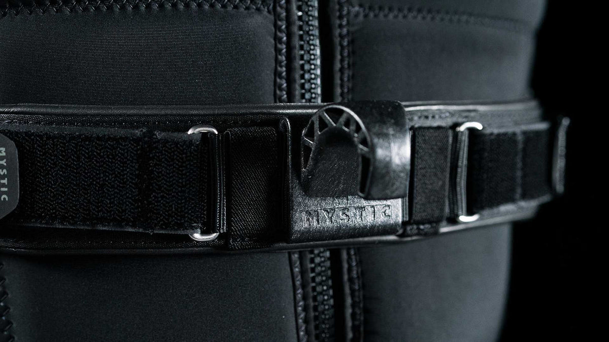 Mystic Endure Wing Impact Vest