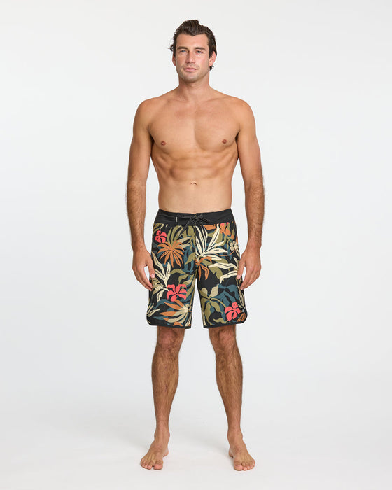 Quiksilver Surfsilk Scallop 19 Boardshorts-Black