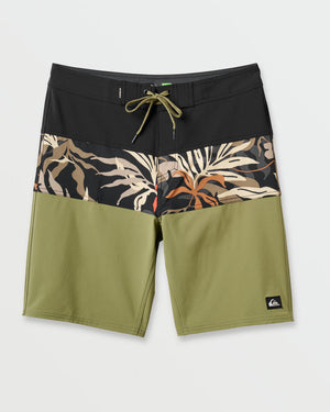 Quiksilver Surfsilk Panel 19 Boardshorts-Aloe
