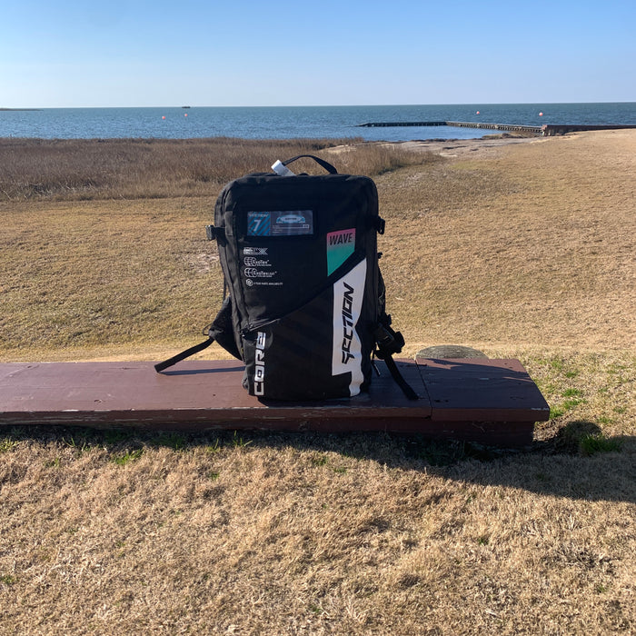 USED Core Section 4 Wave Kite-7m-White