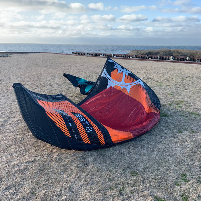 USED Slingshot SST V5 Kite-8m
