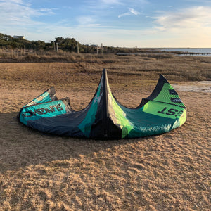 USED Slingshot SST V5 Kite-12m