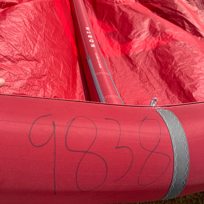 USED 2021 North Carve Kite-10m-Sunset Red