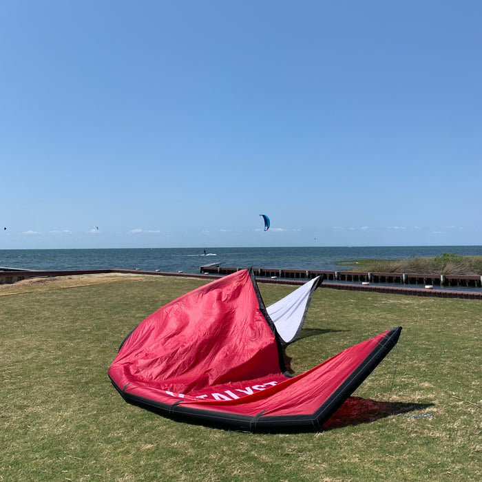 USED Ozone Catalyst V3 Kite-12m-Ruby Red
