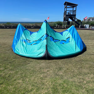 USED Naish S25 Pivot Kite-8m-Deep Blue/Blue/Pacific Blue