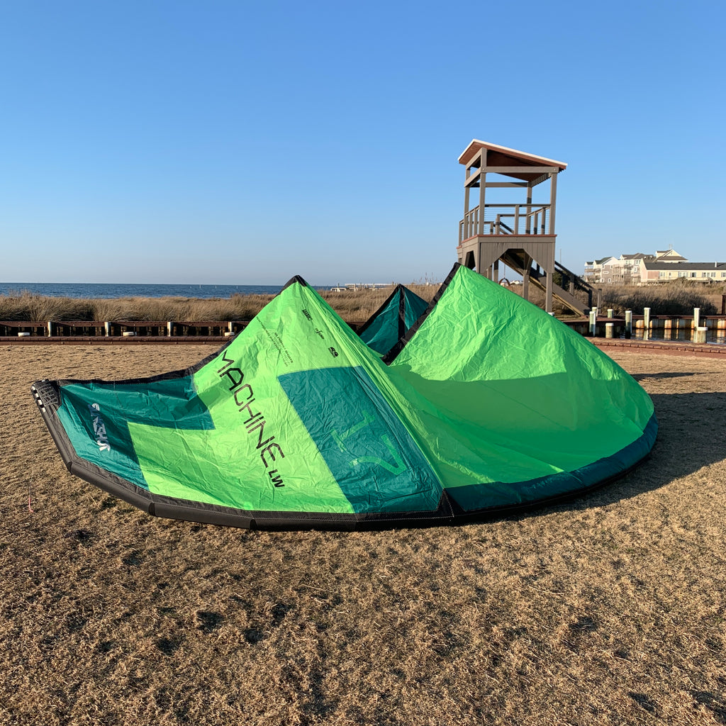 USED Slingshot Machine V1 Kite17mGreen — REAL Watersports