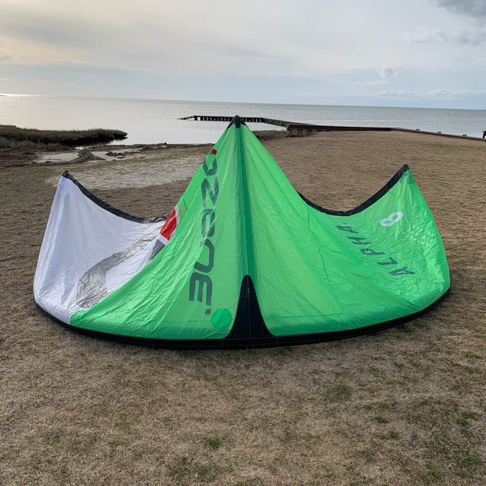 USED Ozone Alpha V2 Kite-8m-Bright Green/White