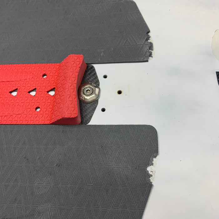 USED Armstrong FG Wing SUP Foilboard-5'5" x 88L