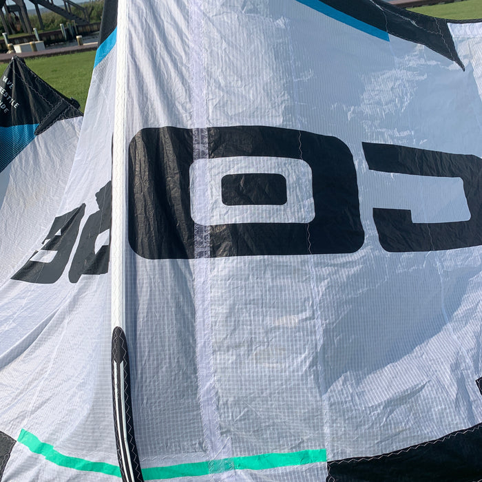USED Core Nexus 3 Kite-4m-White