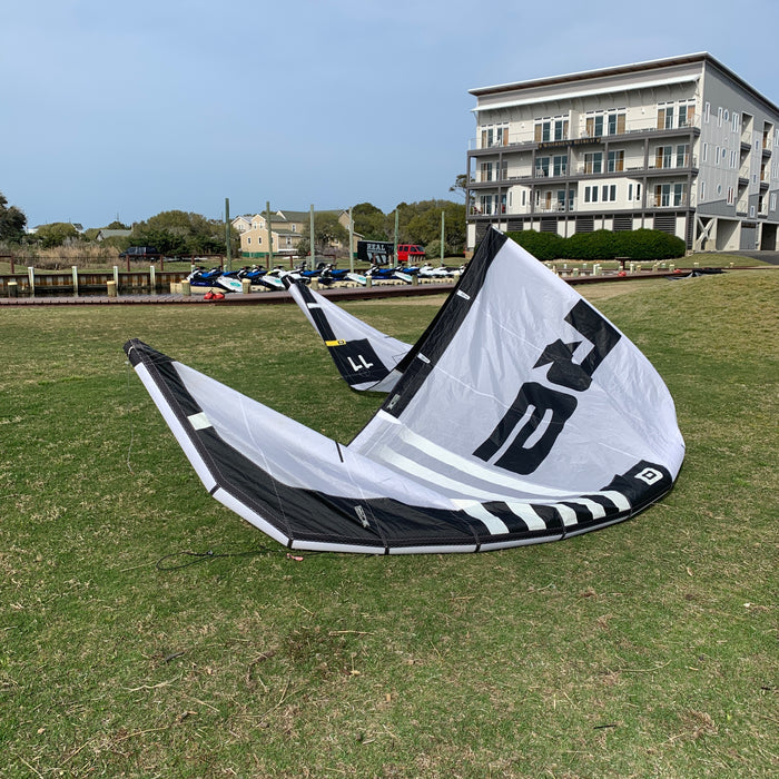 USED Core Xlite 2 Kite-11m-White